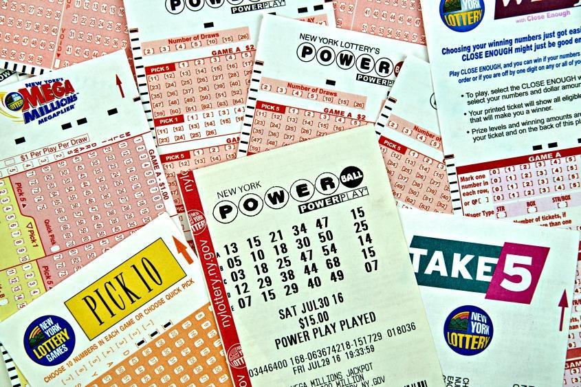 age to play lottery